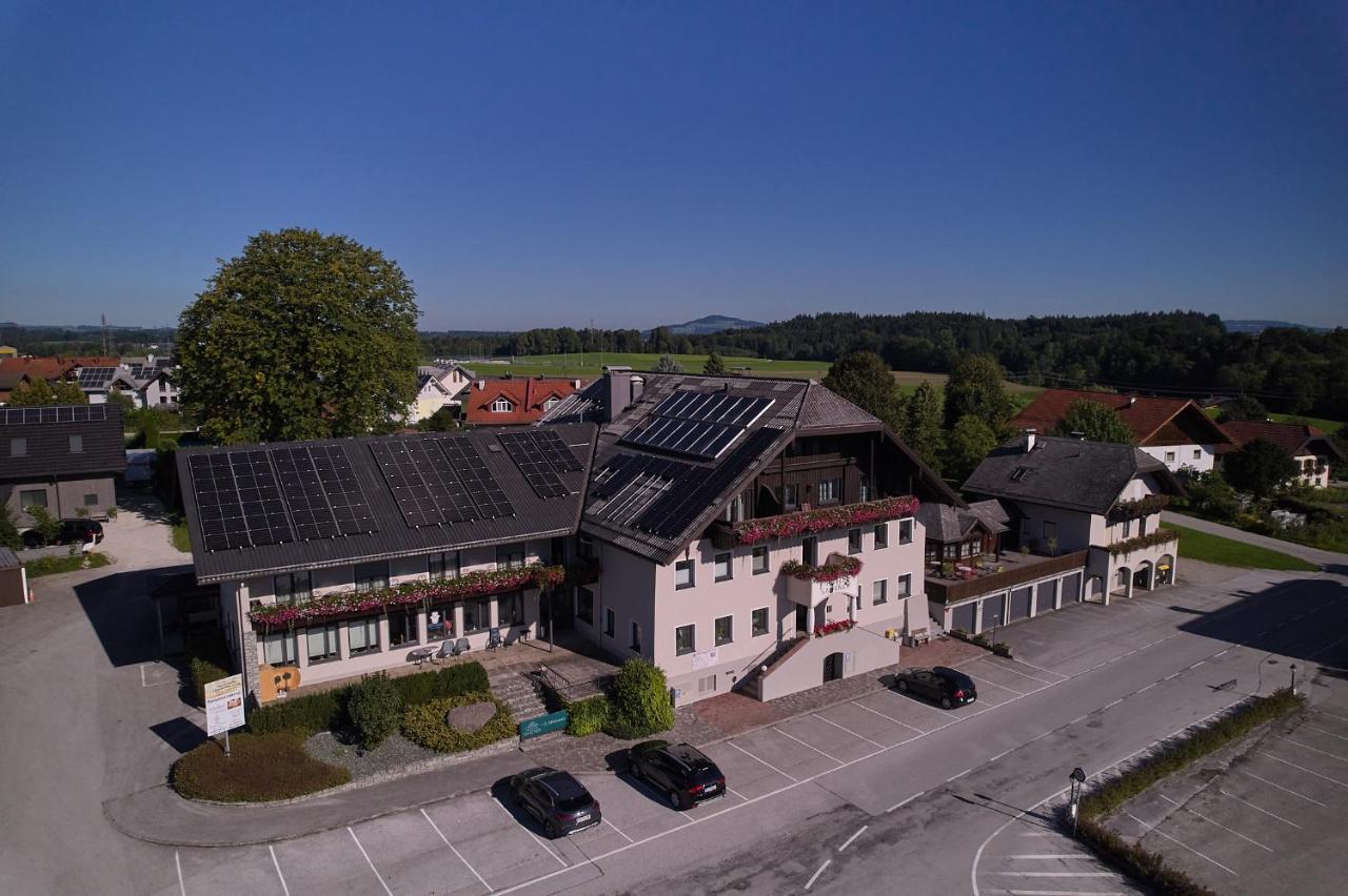 Santner, Hotel Eugendorf Exterior photo